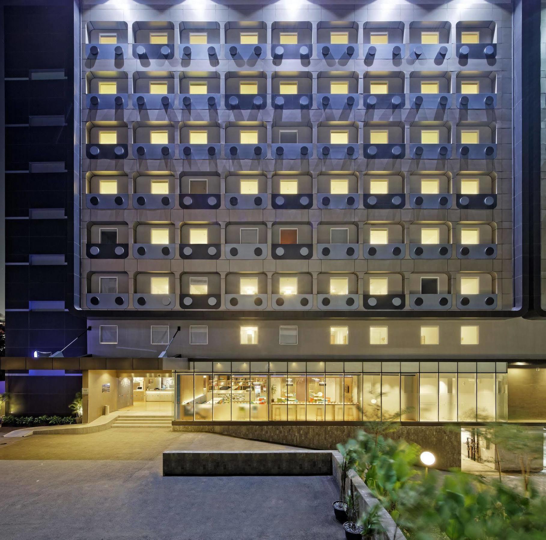 Ibis Budget Jakarta Airport Tangerang Exterior foto